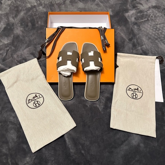 Hermes Oran Sandal - Picture 4 of 6